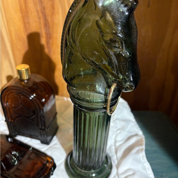 Vintage Glass Collectible Avon Bottles Set 14 all empty - Picture 9 of 9